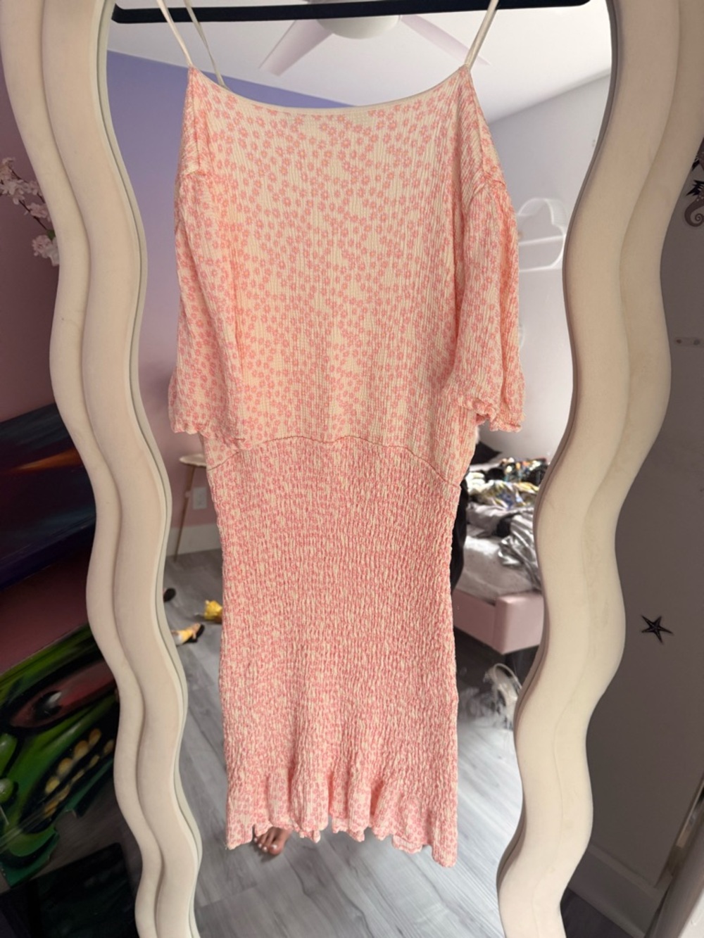 Zara smocked Blush Floral Shirred V-Neck Mini Dress - Picture 4 of 6
